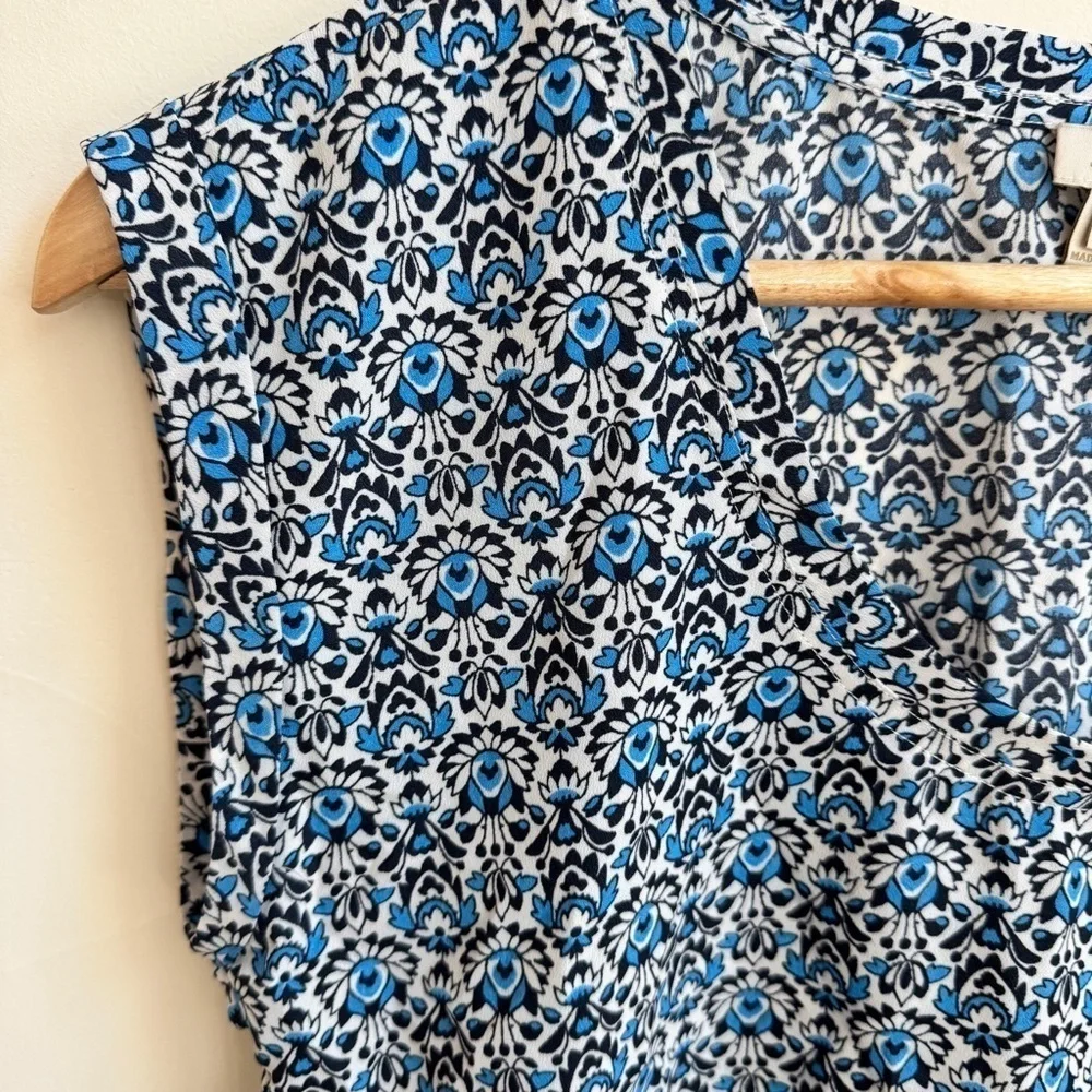 J Crew Blue Foulard Print Cap Short Sleeve Scoop Neck Womens Size 0 Pullover NEW